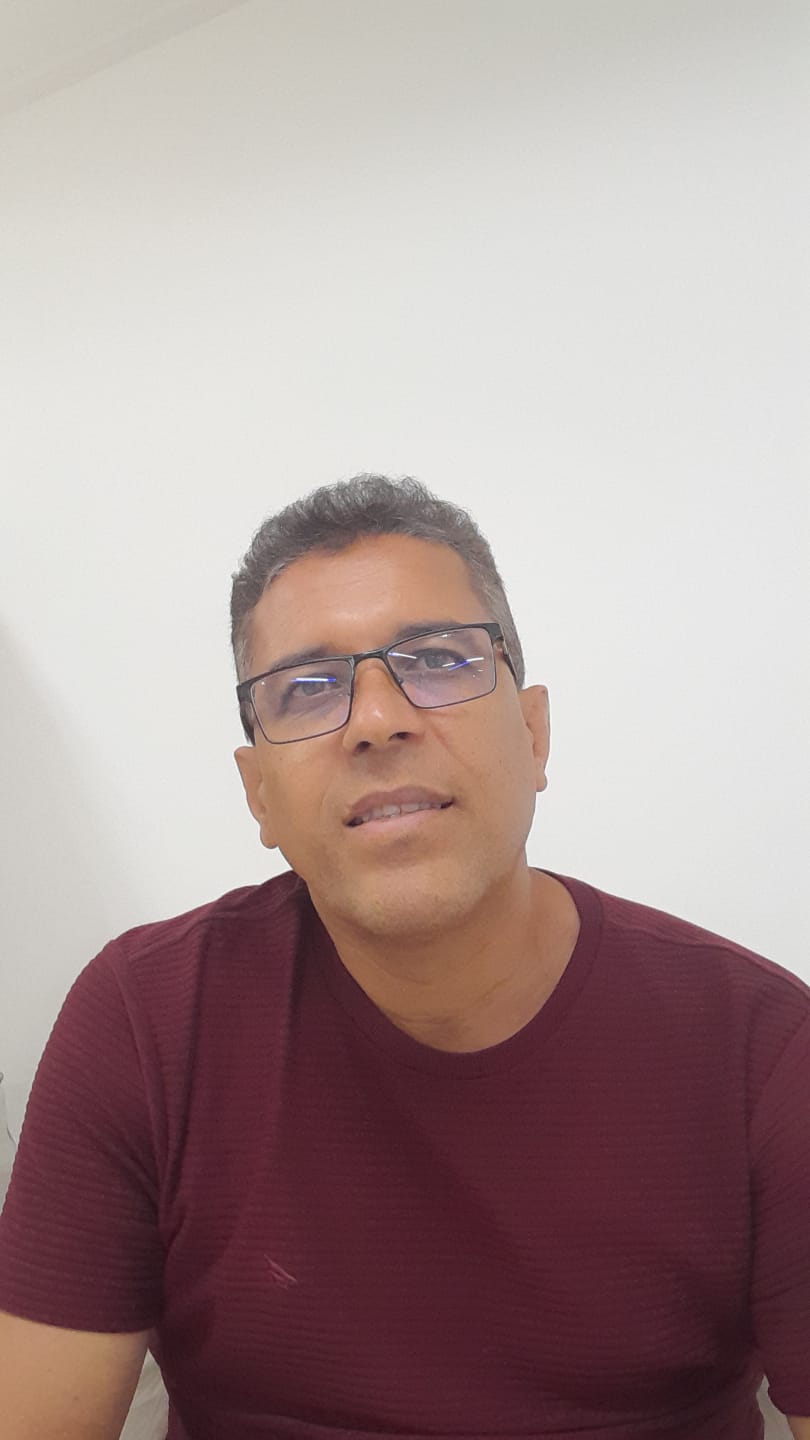 Alessandro César, professor(a) de Informática na Meta Cursos